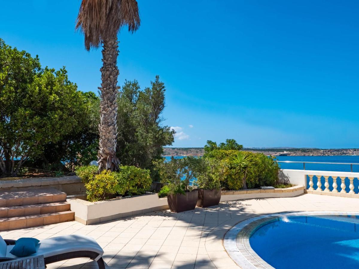 מליאהה Villa Palma - Sunset Sea Views With Pool, Jacuzzi, Sauna And Games Room מראה חיצוני תמונה