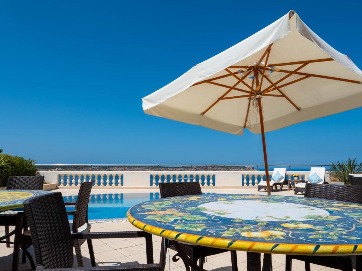 מליאהה Villa Palma - Sunset Sea Views With Pool, Jacuzzi, Sauna And Games Room מראה חיצוני תמונה