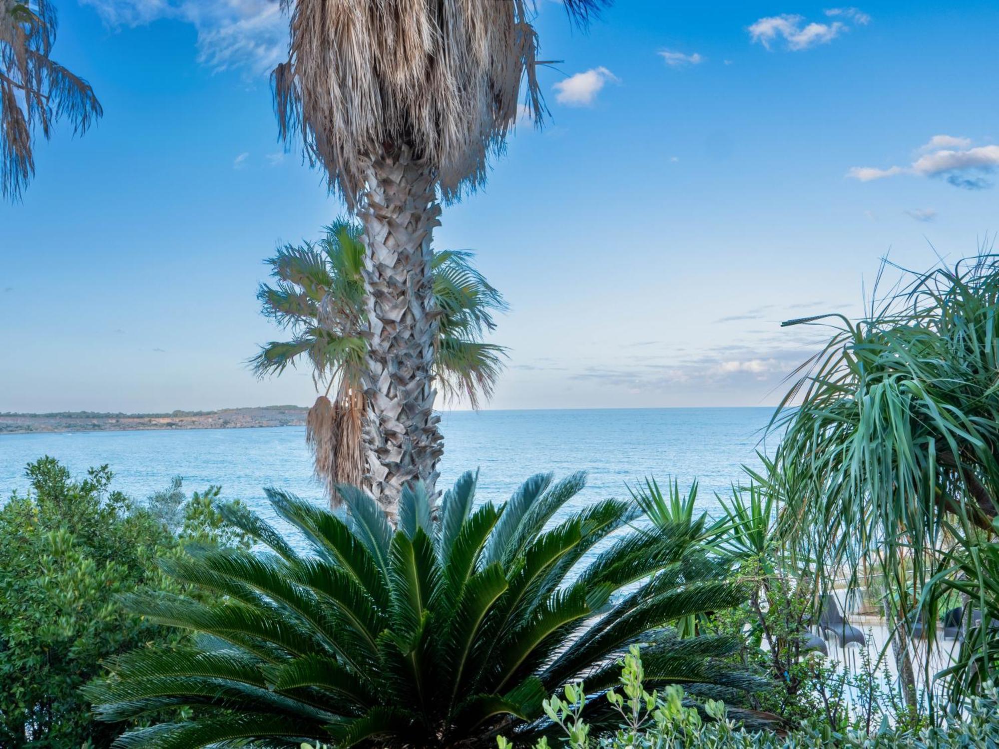 מליאהה Villa Palma - Sunset Sea Views With Pool, Jacuzzi, Sauna And Games Room מראה חיצוני תמונה